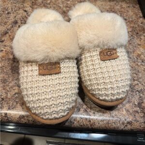UGG Women's Cozy Slippers